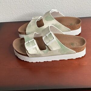 Papillo by Birkenstock Arizona Platform Birko -Flor Sandals L7 M5